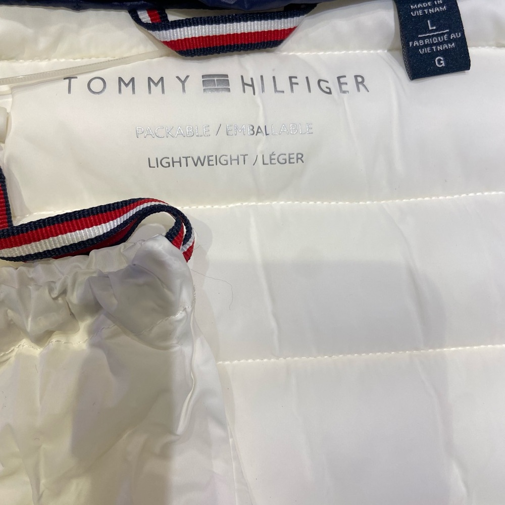 Tommy Hilfiger large light weight spring coat - Picture 5 of 10